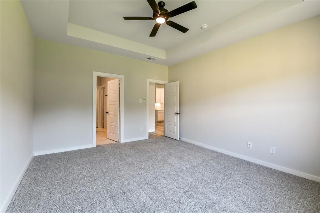 2503 Elliot Canyon Lane, Crosby, Texas image 16