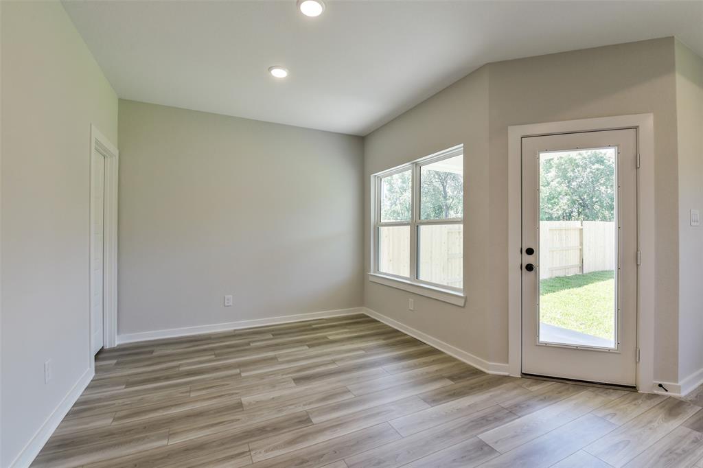 2503 Elliot Canyon Lane, Crosby, Texas image 12