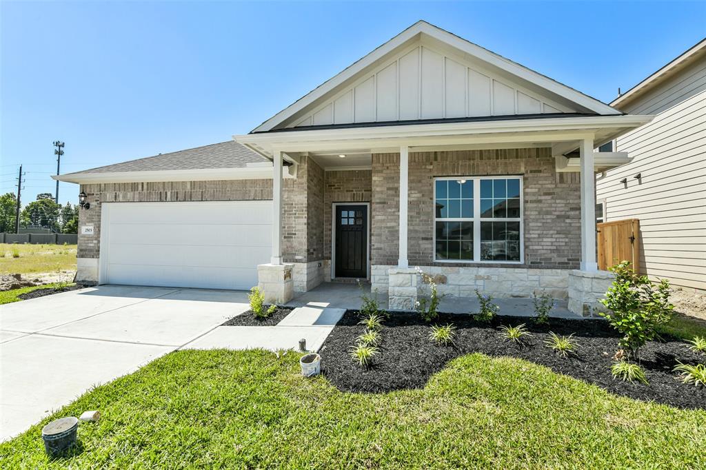 2503 Elliot Canyon Lane, Crosby, Texas image 1