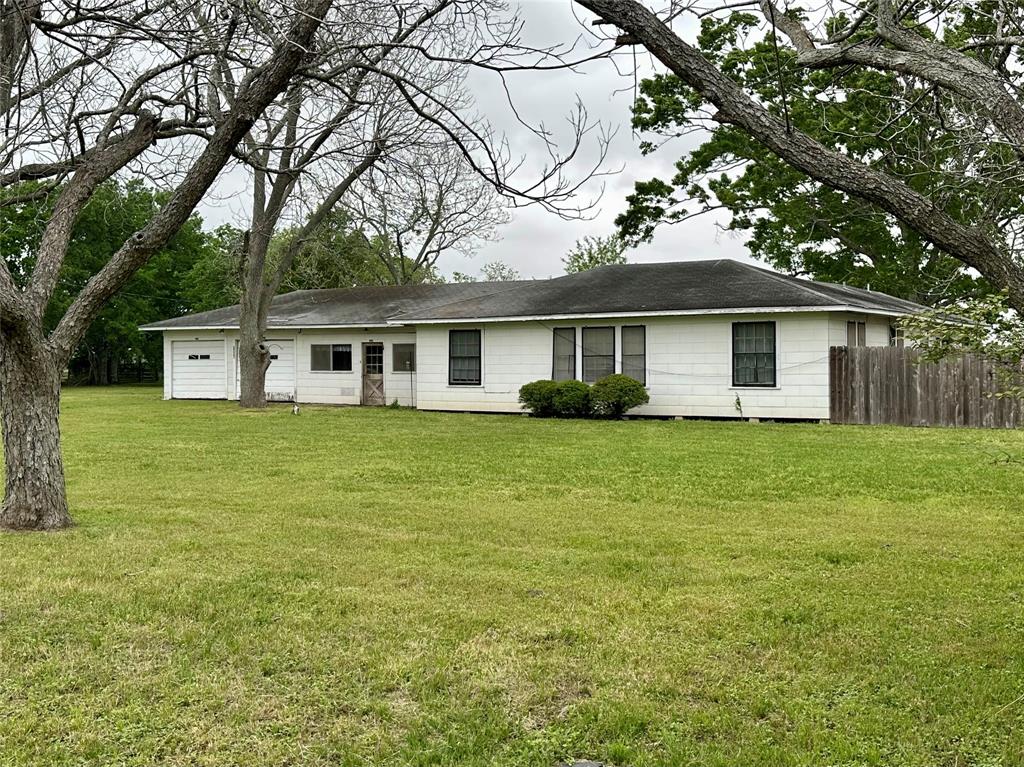 1244 County Road 479 Rd, El Campo, Texas image 1