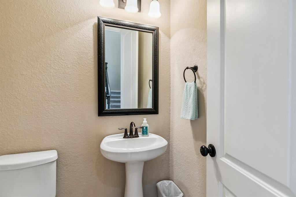25214 Angelwood Springs Lane, Tomball, Texas image 20
