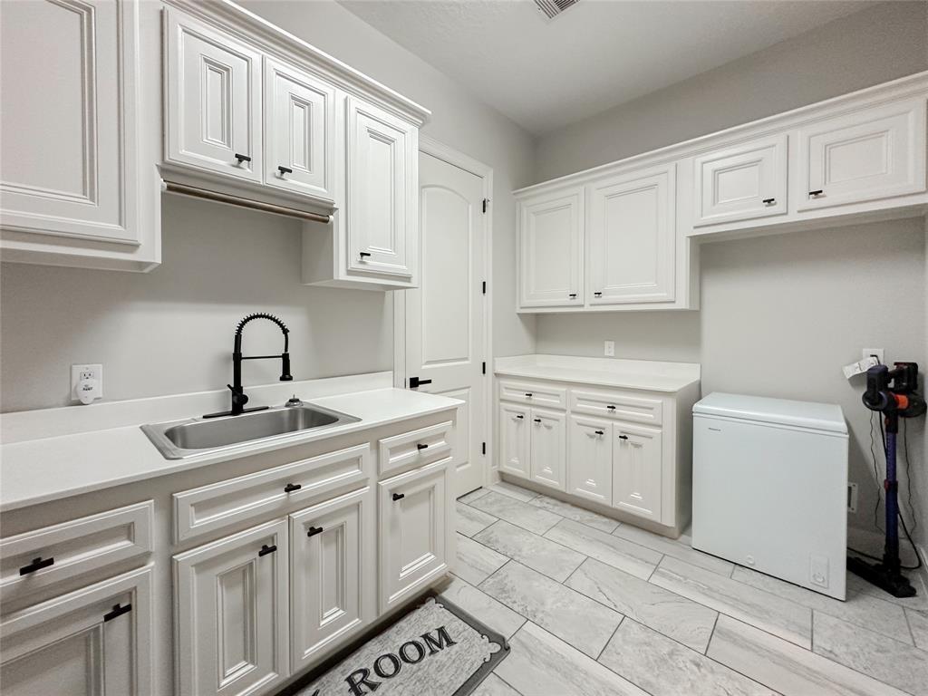 5 Dumaine Court, Conroe, Texas image 38