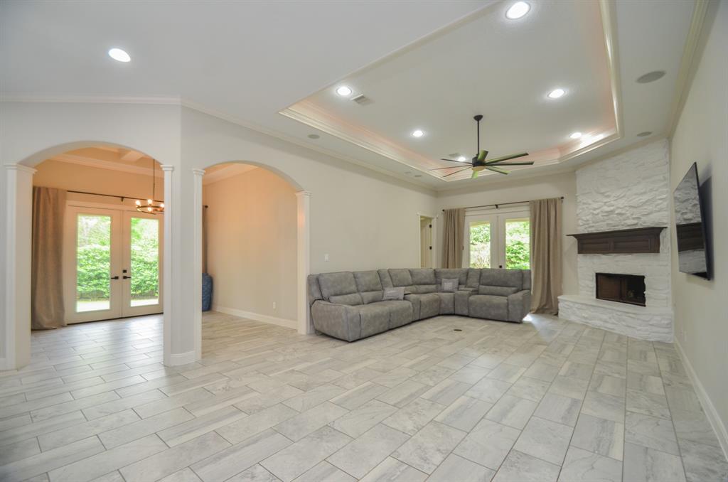 5 Dumaine Court, Conroe, Texas image 21