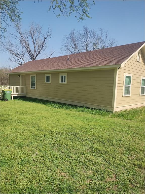 609 W Barton Street, Calvert, Texas image 13