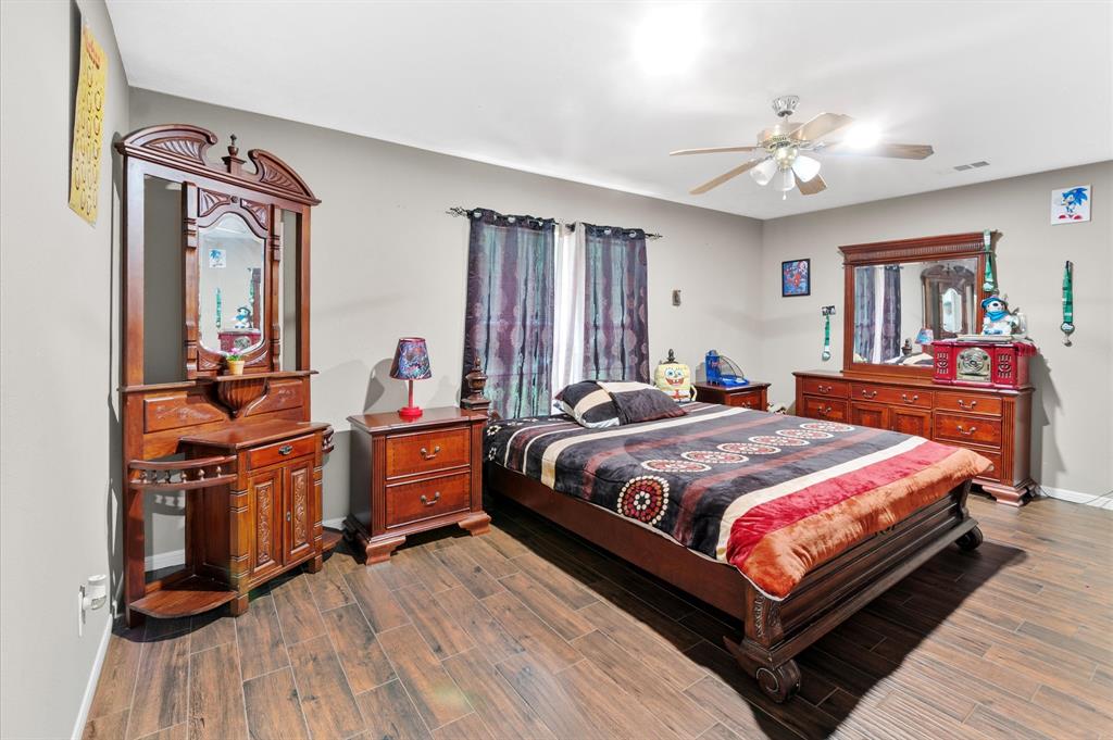 201 Bayou Oaks St St, Cleveland, Texas image 18