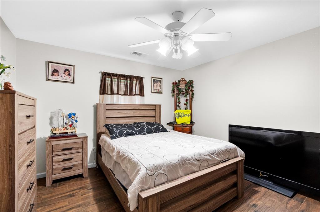201 Bayou Oaks St St, Cleveland, Texas image 23