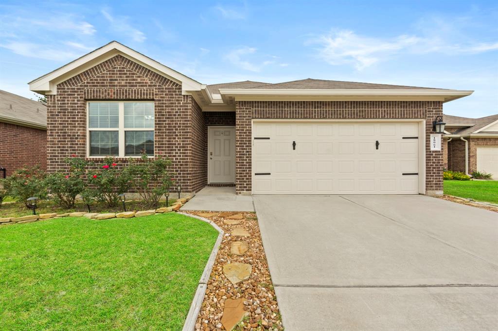 18061 Atwood Mill Drive, New Caney, Texas image 1