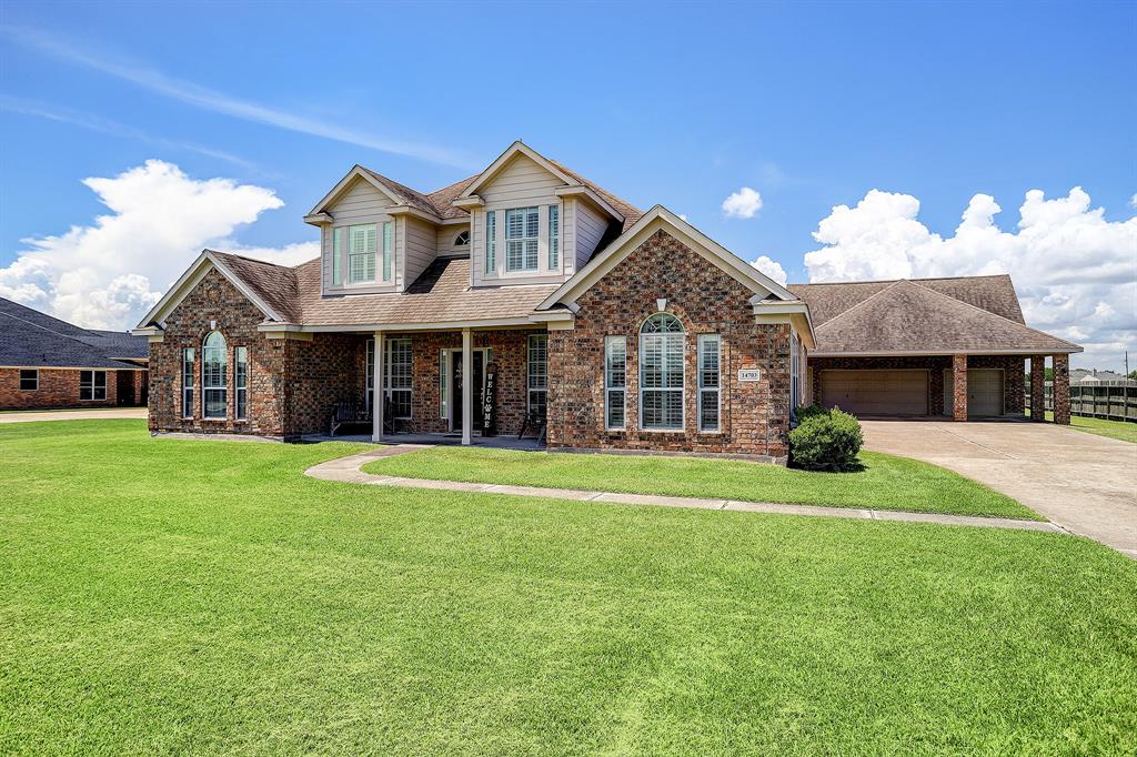 14703 Saddlewood Drive, Baytown, Texas image 2