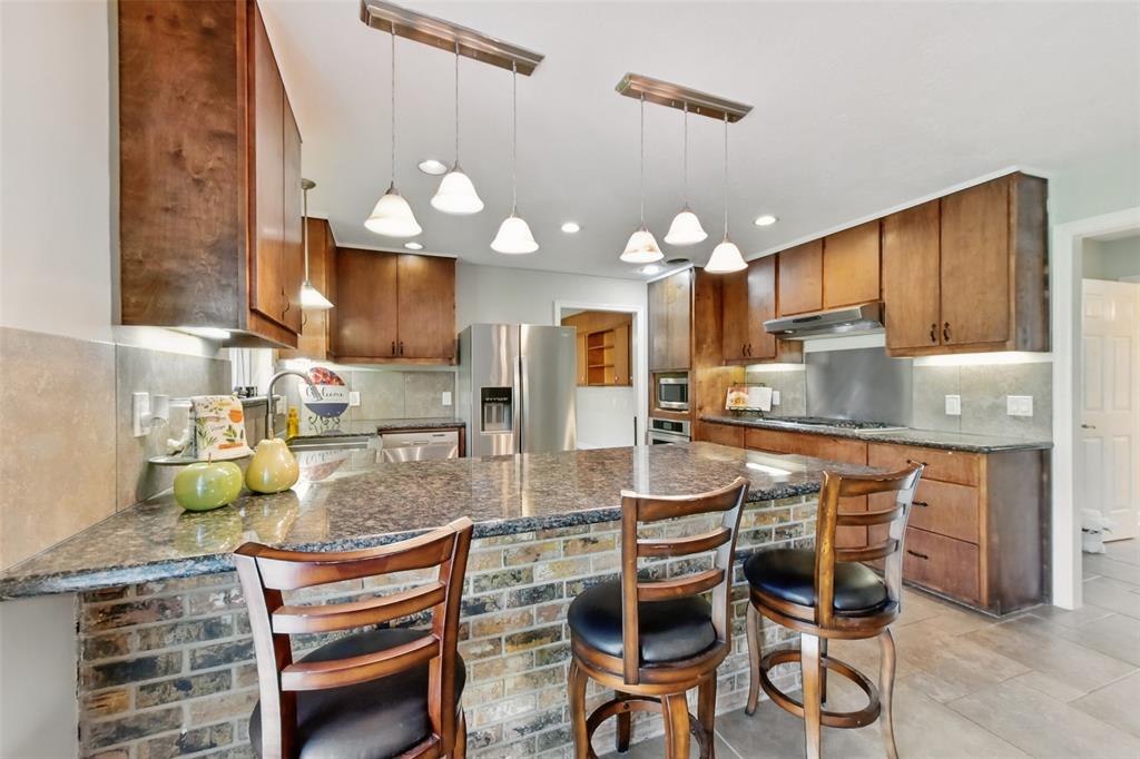3110 Lazy Pine Lane, La Porte, Texas image 6