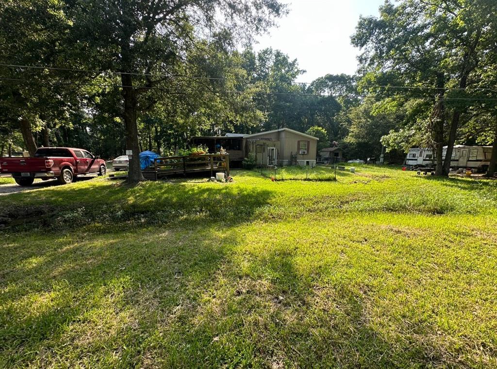 Photo 7 of 10 of 18998 N Westwood Drive mobile home