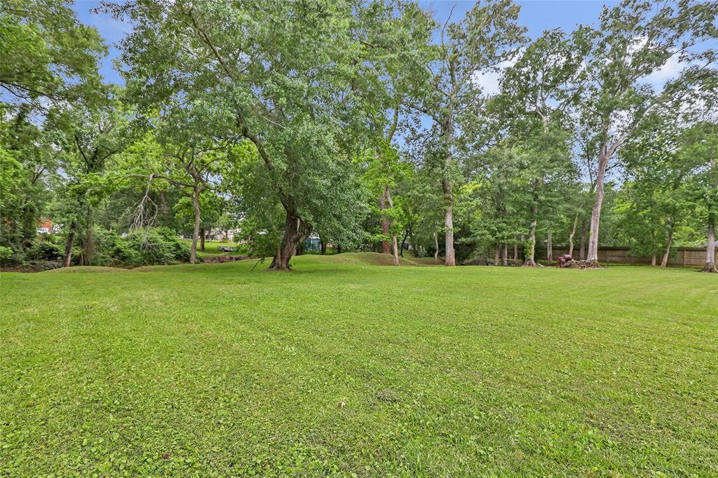 8118 S Laura Circle, Baytown, Texas image 6