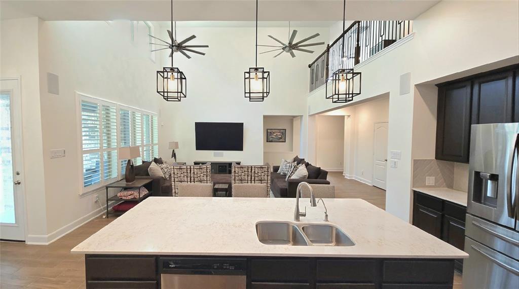13214 Westmont Heights Lane, Houston, Texas image 3