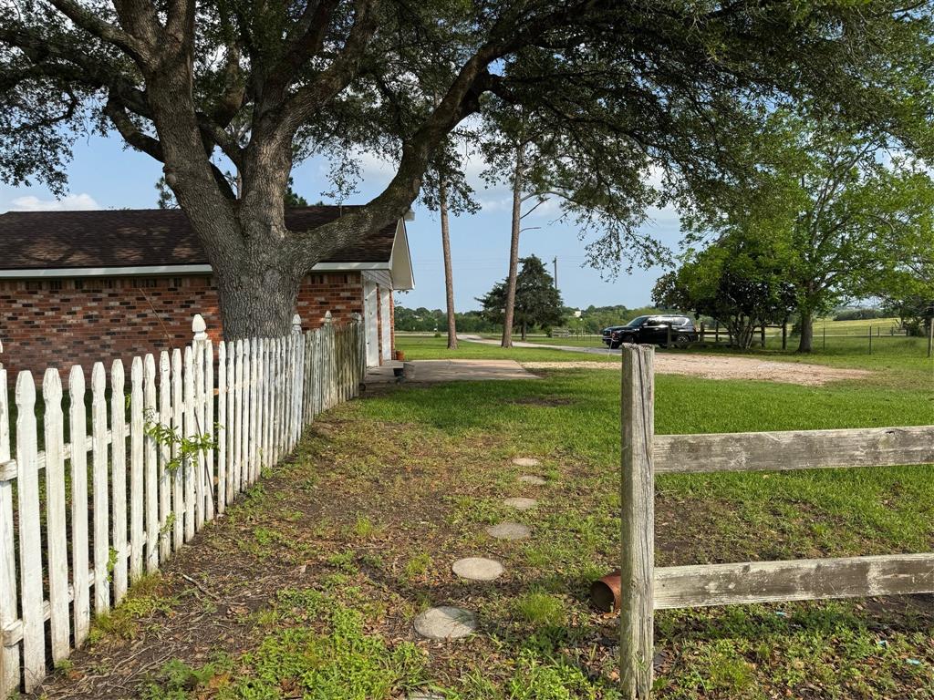1270 Salem Road, Brenham, Texas image 31