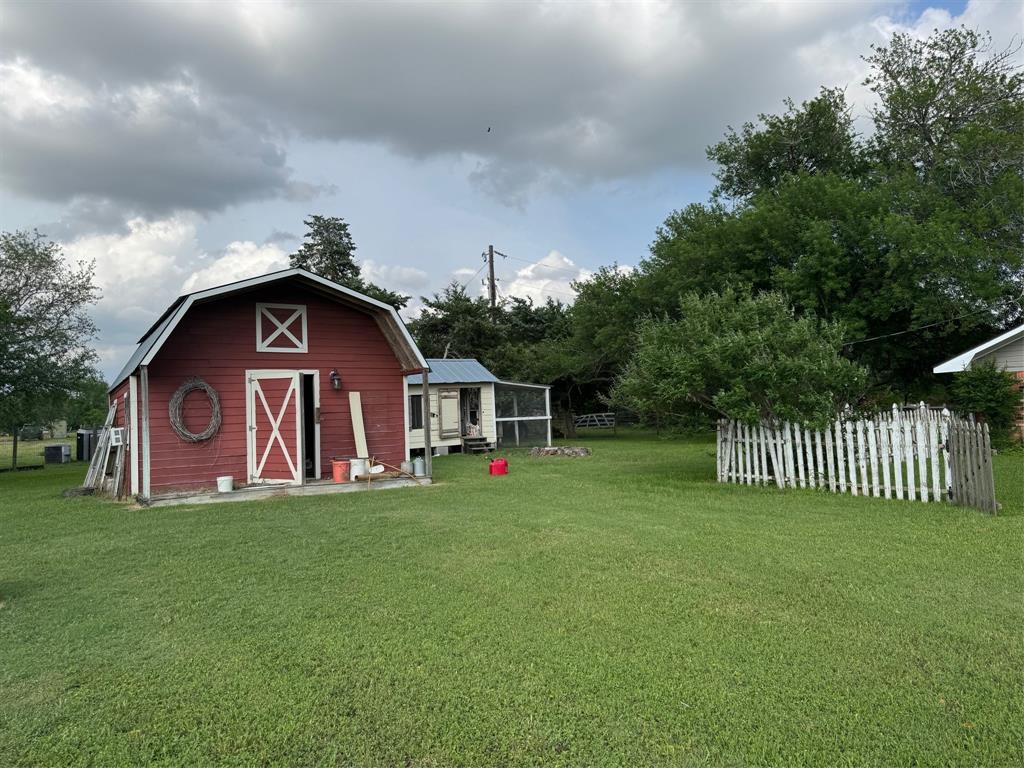 1270 Salem Road, Brenham, Texas image 5