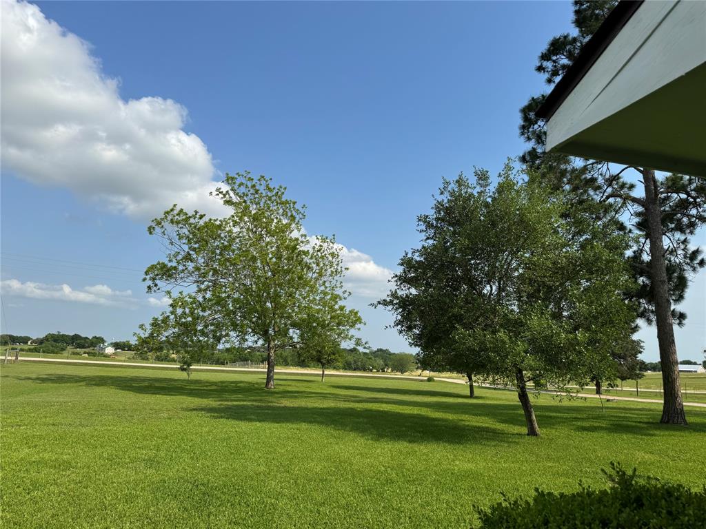 1270 Salem Road, Brenham, Texas image 4