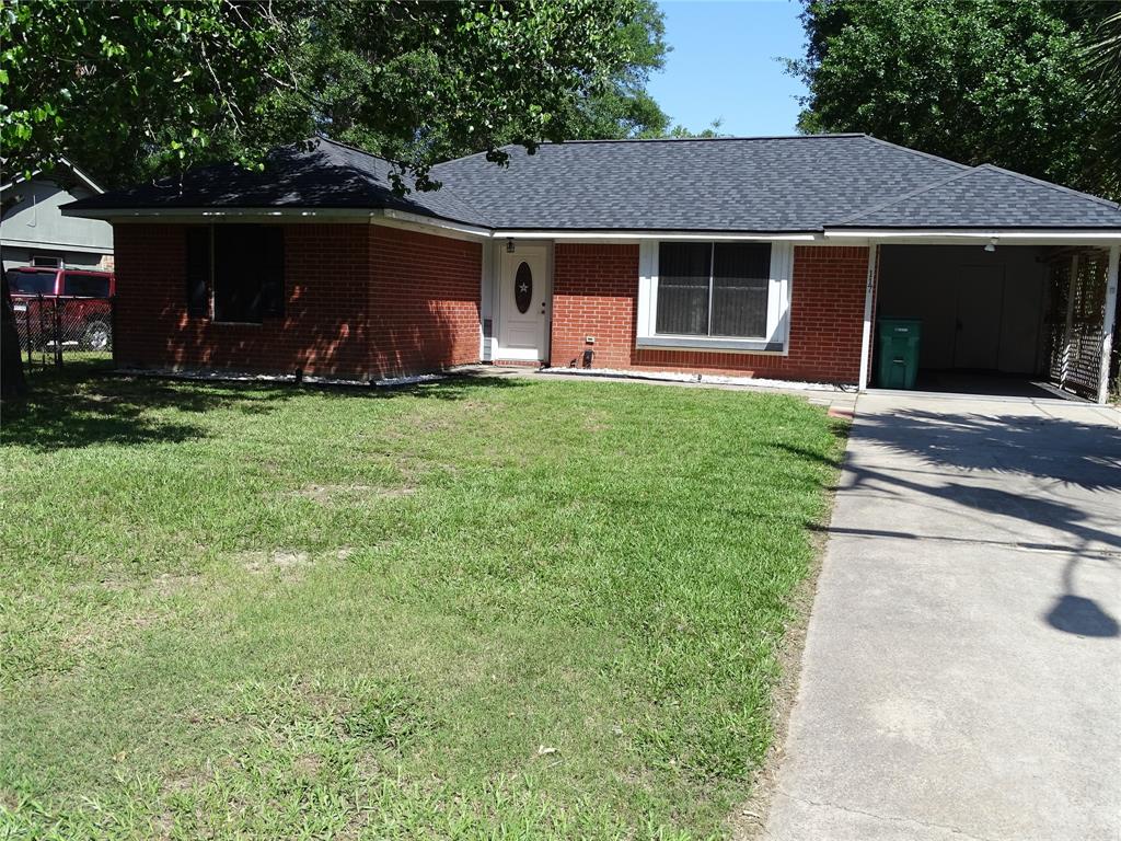 117 N Forest Drive, Willis, Texas image 1