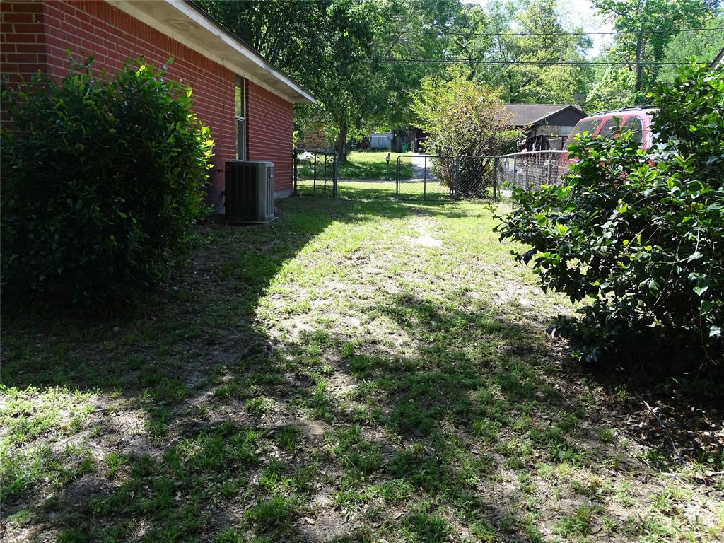 117 N Forest Drive, Willis, Texas image 21