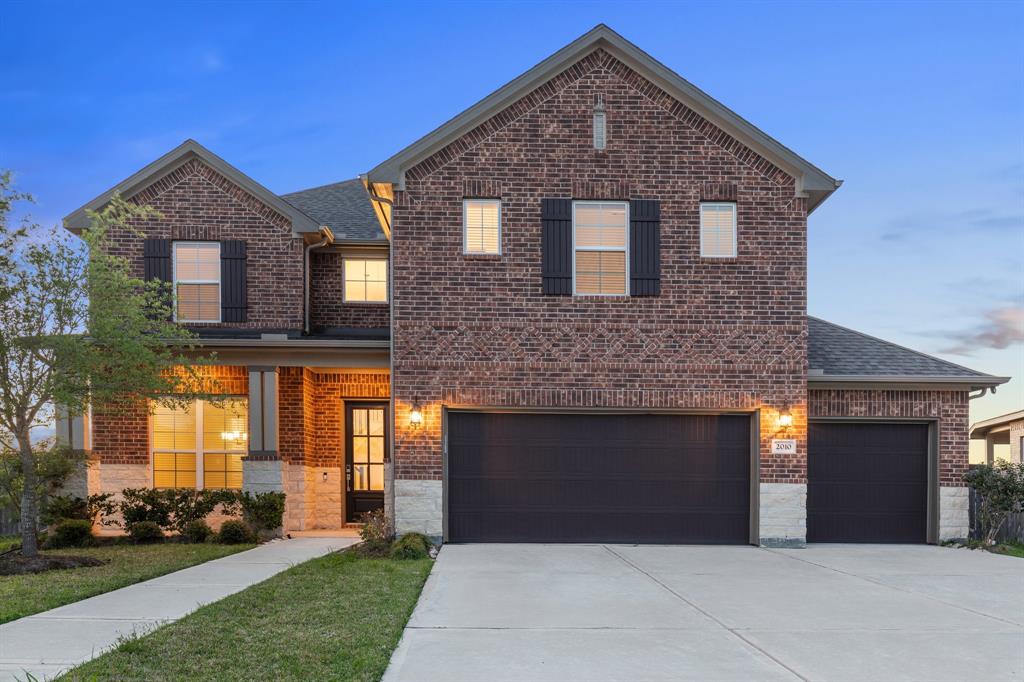 2010 Harrow Oak Lane, Pearland, Texas image 1