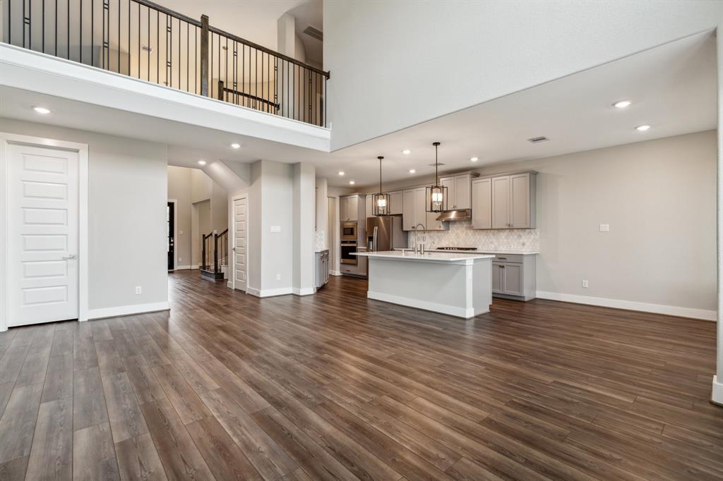 2010 Harrow Oak Lane, Pearland, Texas image 11