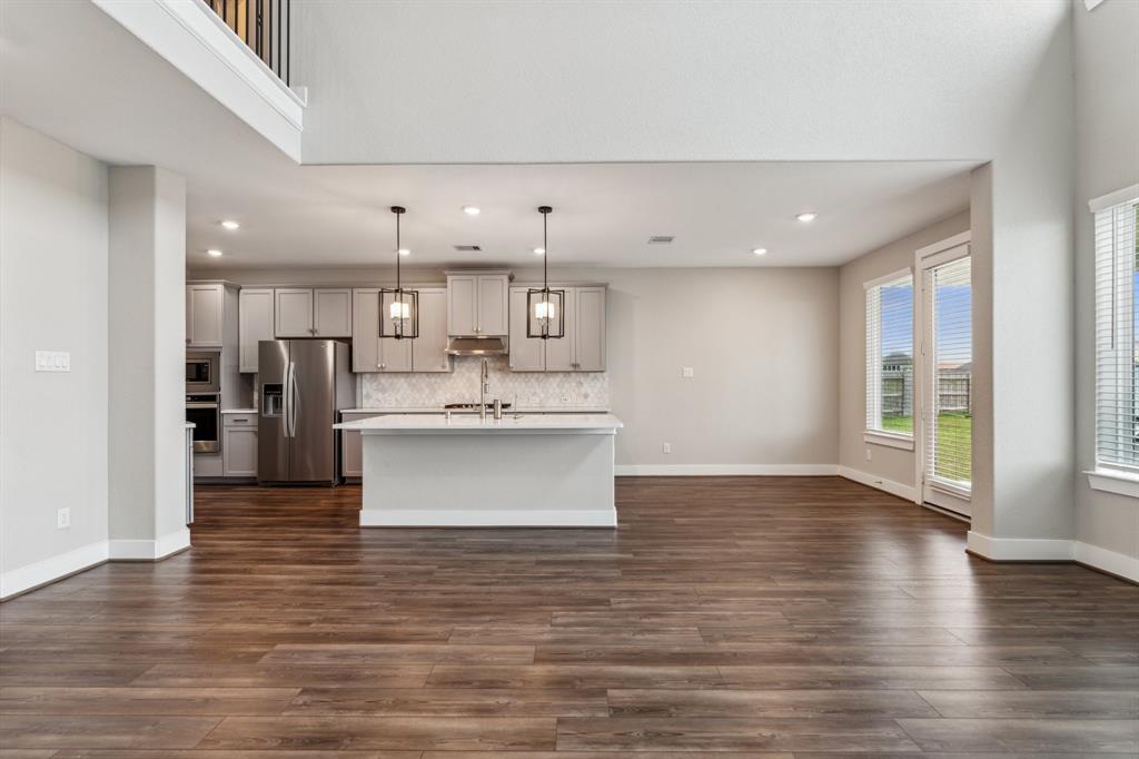 2010 Harrow Oak Lane, Pearland, Texas image 10