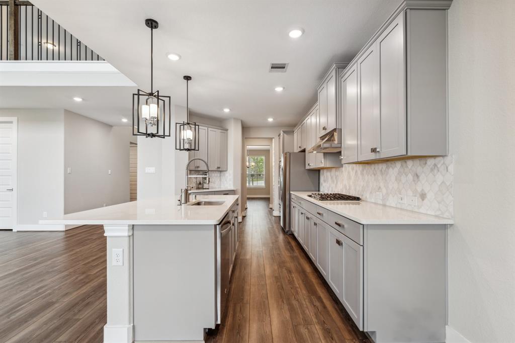2010 Harrow Oak Lane, Pearland, Texas image 17