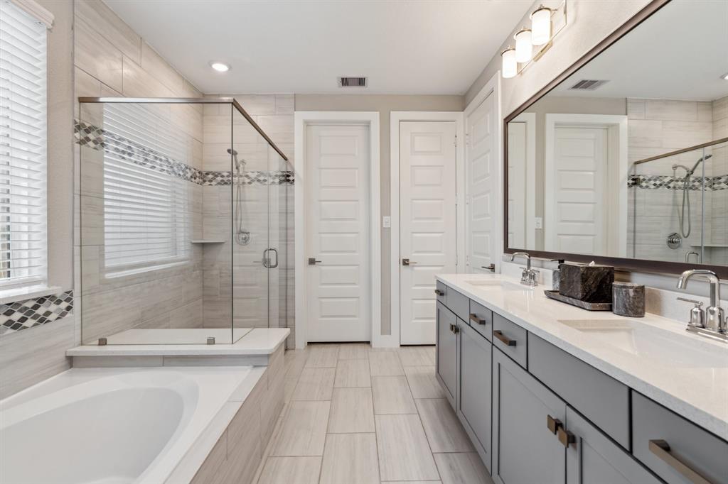 2010 Harrow Oak Lane, Pearland, Texas image 19