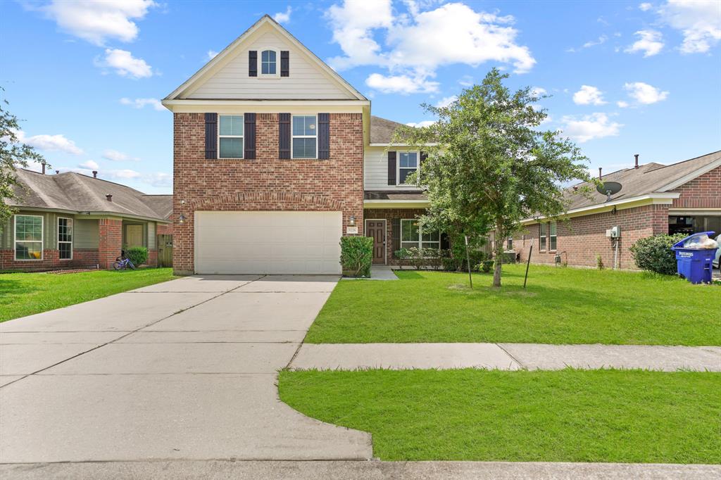 5226 Espuela Lane, Baytown, Texas image 2