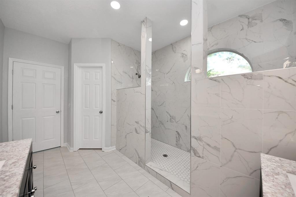 13730 Anderson Woods Drive, Houston, Texas image 34