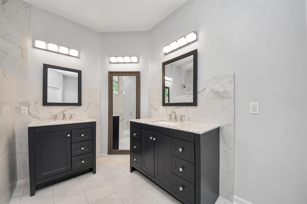 13730 Anderson Woods Drive, Houston, Texas image 32