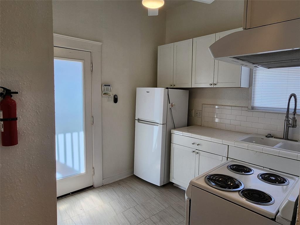 Galveston, Texas 77550, United States, 1 Bedroom Bedrooms, ,1 BathroomBathrooms,Residential,Active,37501