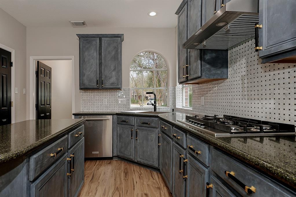 43 Danville Crossing Court, The Woodlands, Texas image 14