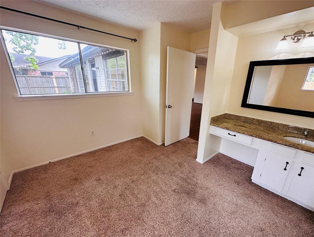 16114 Barcelona Drive, Friendswood, Texas image 32