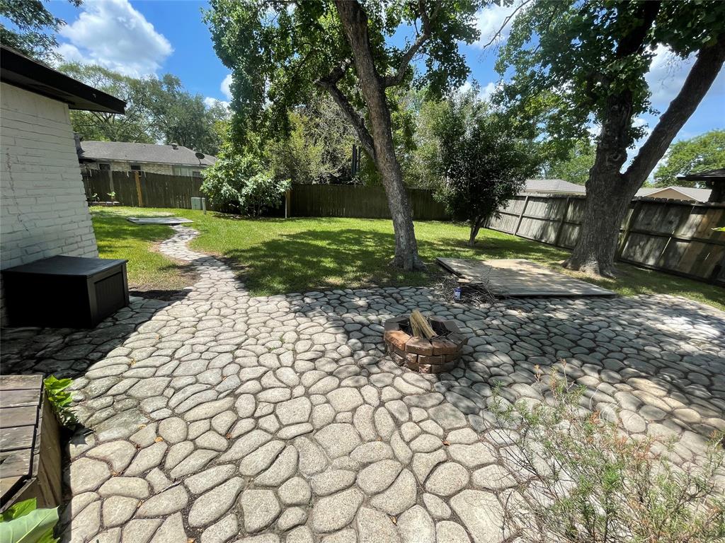 16114 Barcelona Drive, Friendswood, Texas image 49