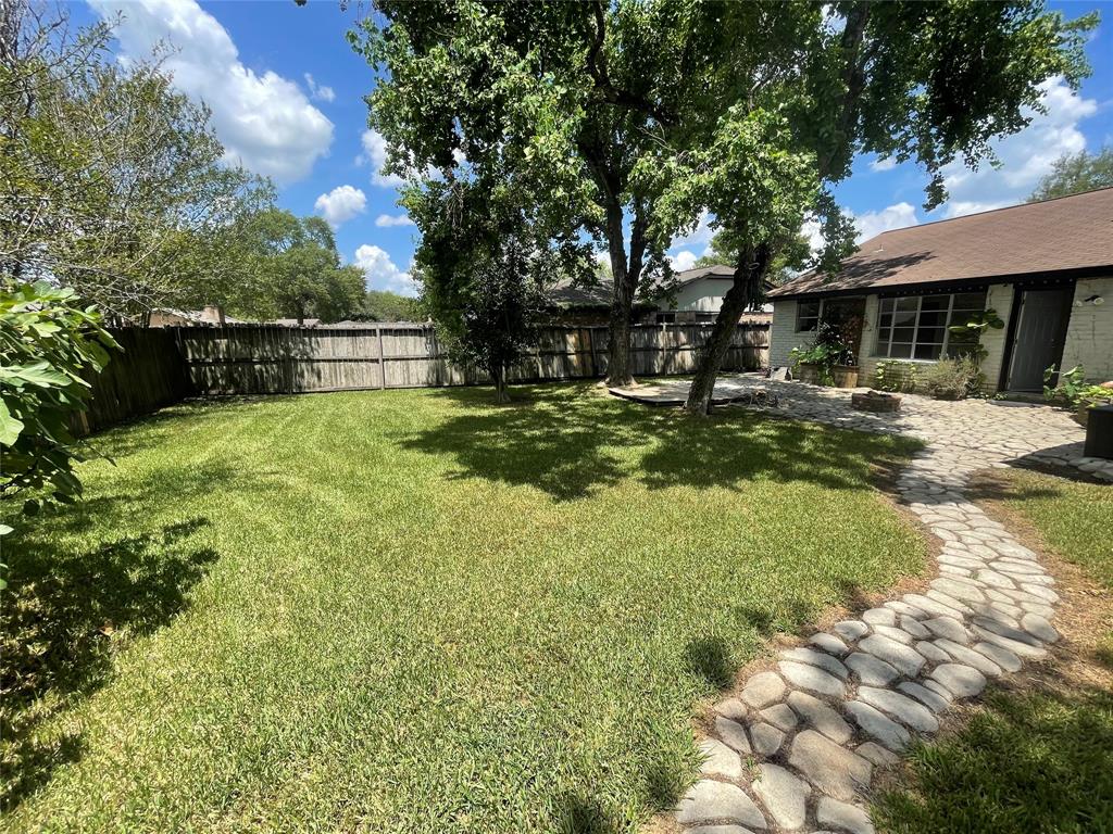 16114 Barcelona Drive, Friendswood, Texas image 48