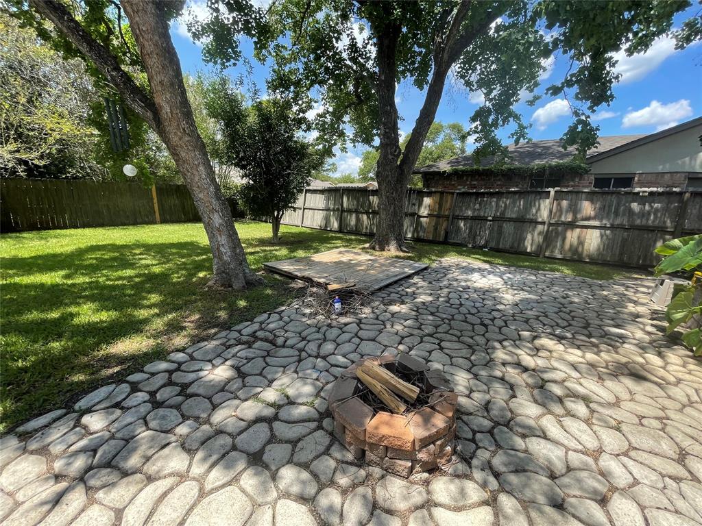 16114 Barcelona Drive, Friendswood, Texas image 45