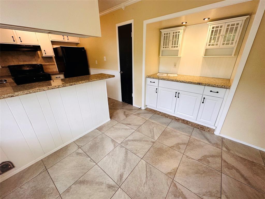 16114 Barcelona Drive, Friendswood, Texas image 25