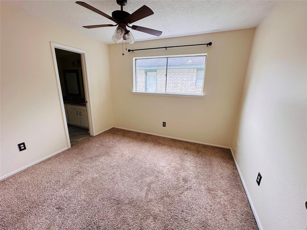 16114 Barcelona Drive, Friendswood, Texas image 34