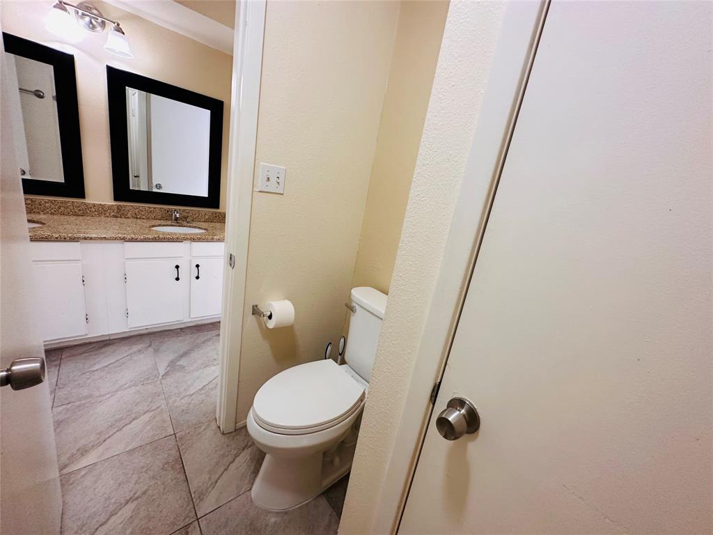 16114 Barcelona Drive, Friendswood, Texas image 39