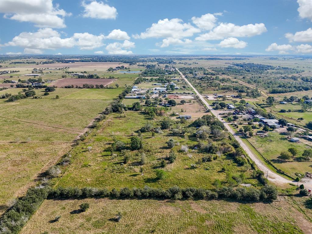 9810 E Creek Bend Drive, Needville, Texas image 3