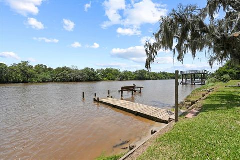 A home in Brazoria