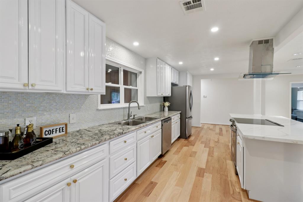 10328 Shadow Oaks Drive
