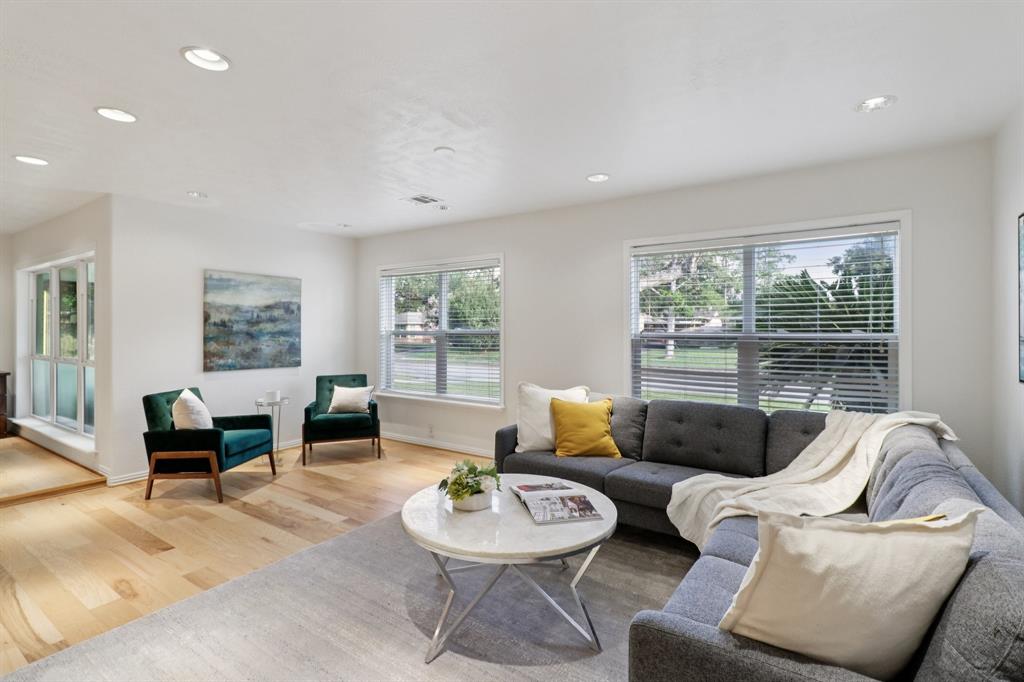 10328 Shadow Oaks Drive