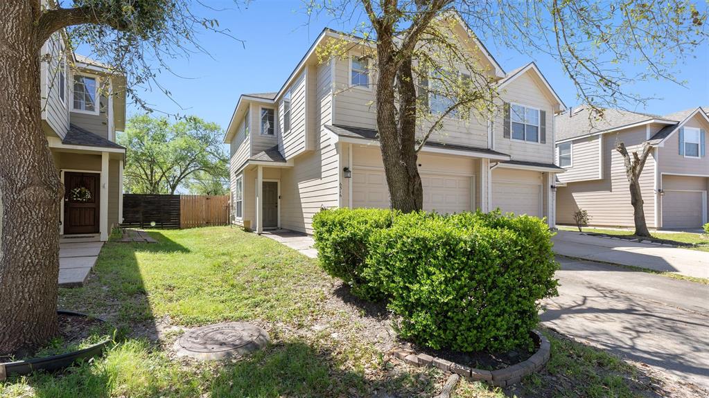 6316 Stoney Creek Drive, Pasadena, Texas image 2