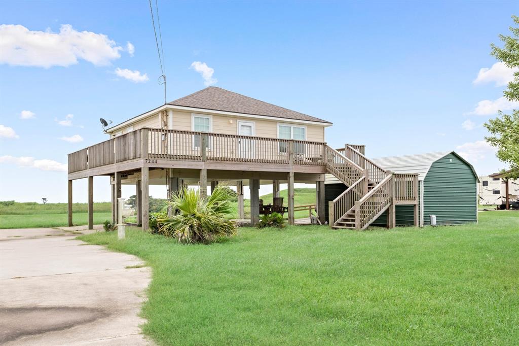 7244 S Gulfway Drive, Sabine Pass, Texas image 1