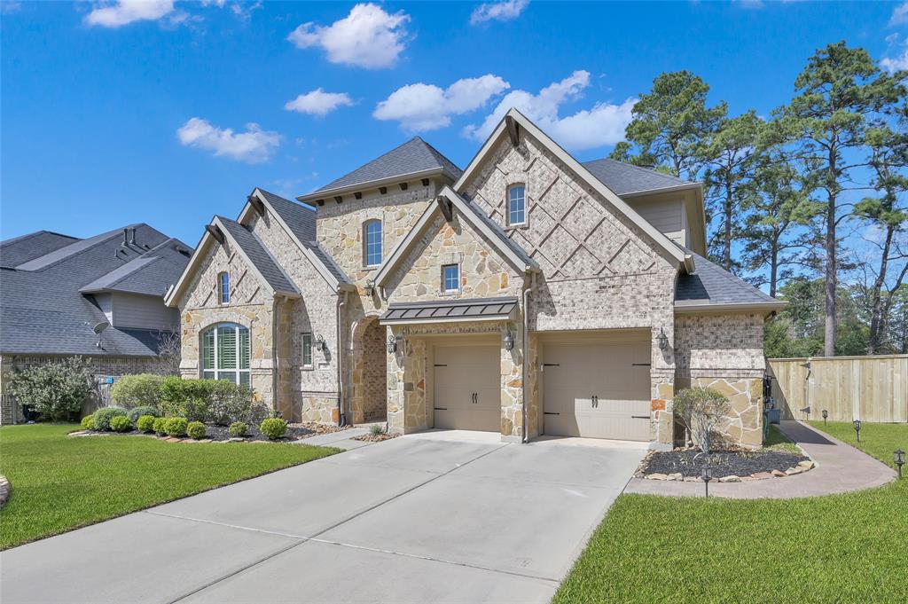 210 Reynosa Court, Pinehurst, Texas image 1