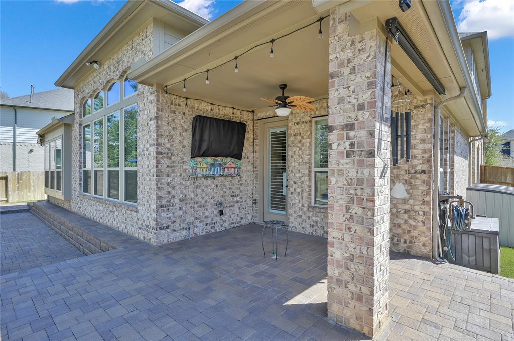 210 Reynosa Court, Pinehurst, Texas image 42