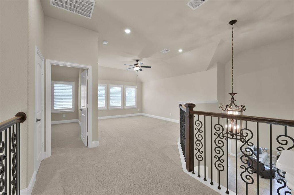 210 Reynosa Court, Pinehurst, Texas image 33