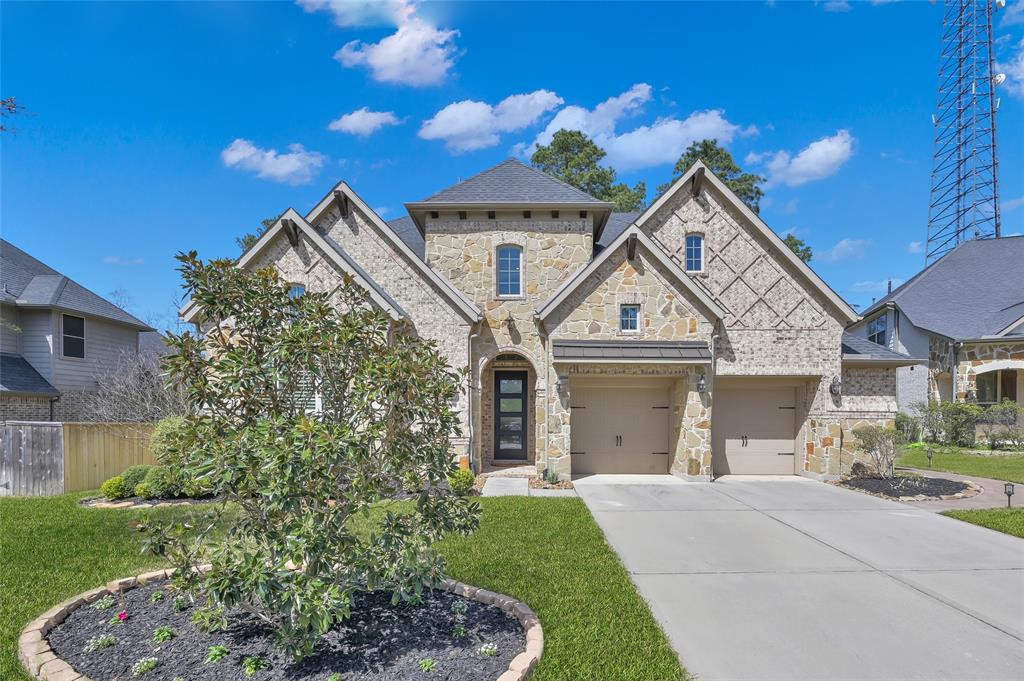 210 Reynosa Court, Pinehurst, Texas image 2