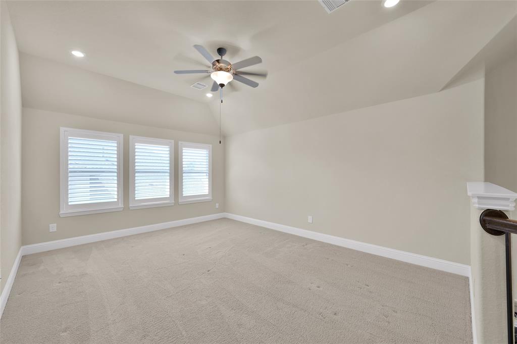 210 Reynosa Court, Pinehurst, Texas image 37
