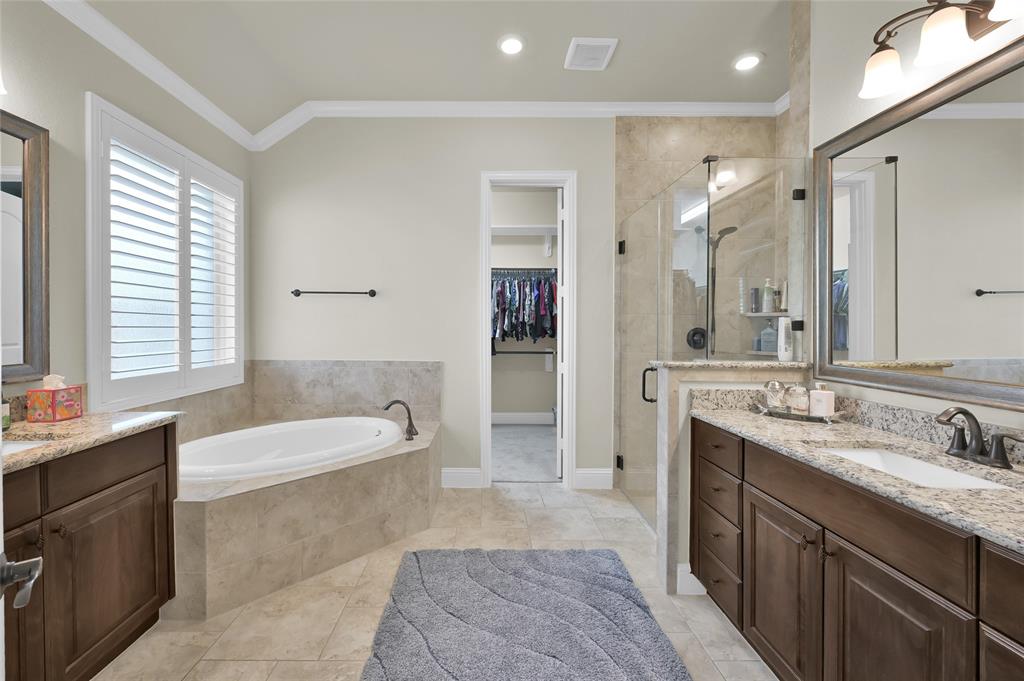 210 Reynosa Court, Pinehurst, Texas image 28